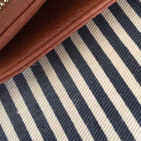 Handbag - Picture 3 of 3